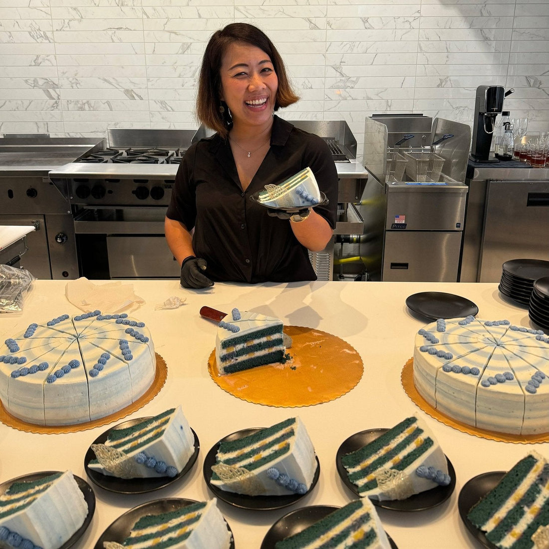 “Replicake” Pop-up with  mooyueibaker