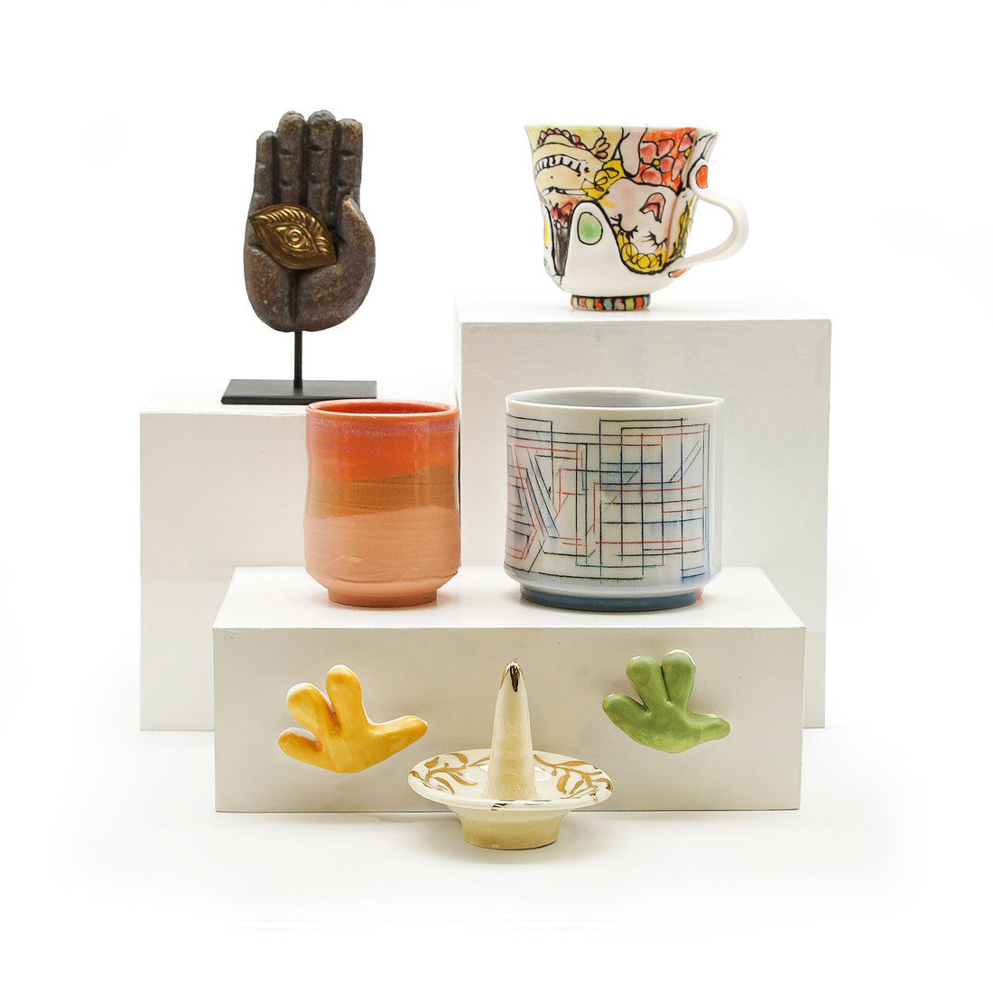 Hand in Hand: Seasonal Gallery Collection