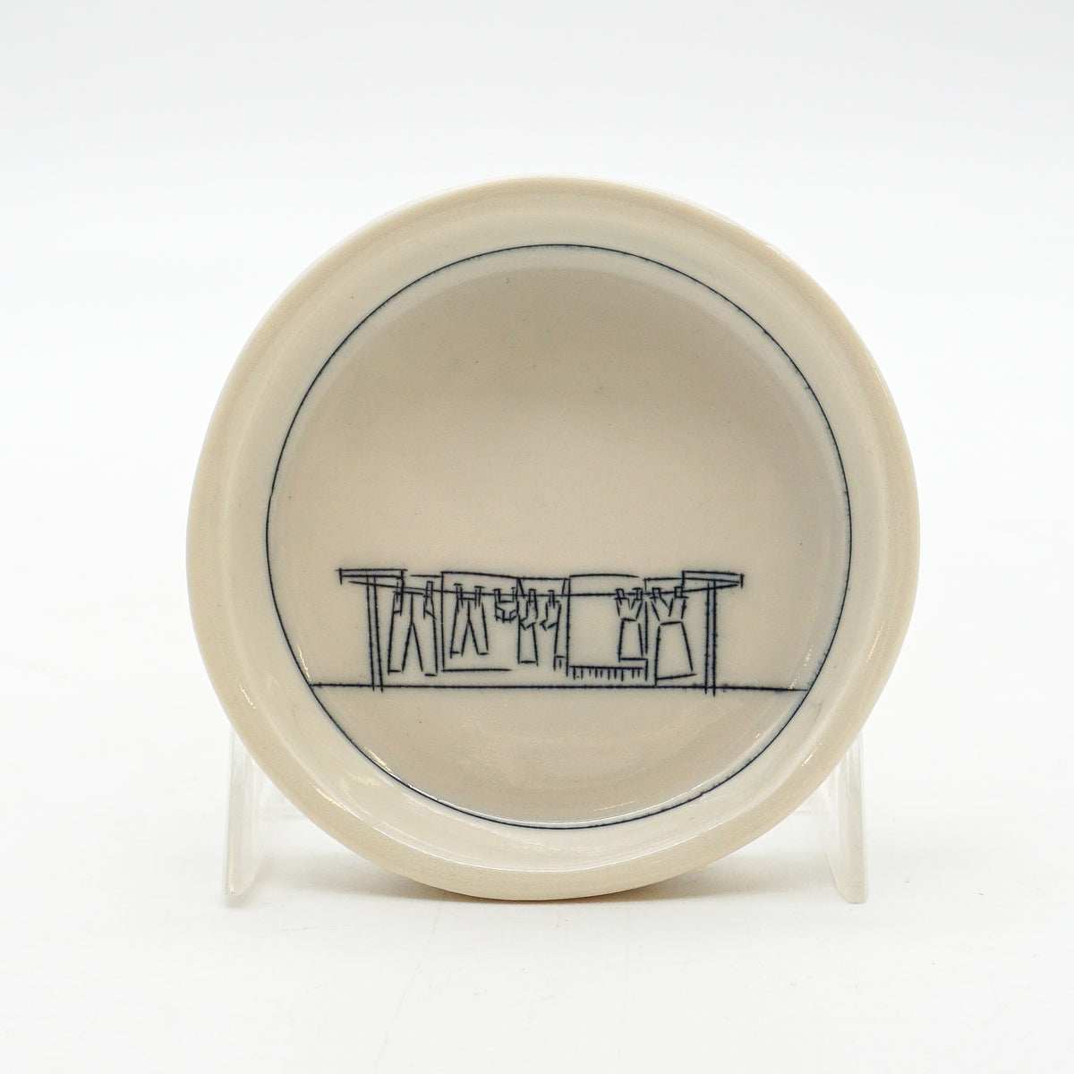 Tiny Round (Clothesline)