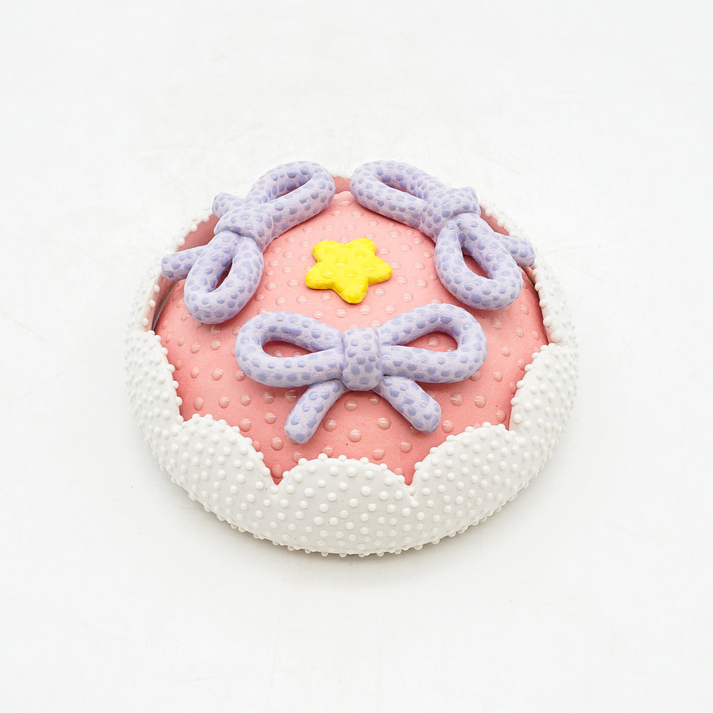 Bow Wall Cake