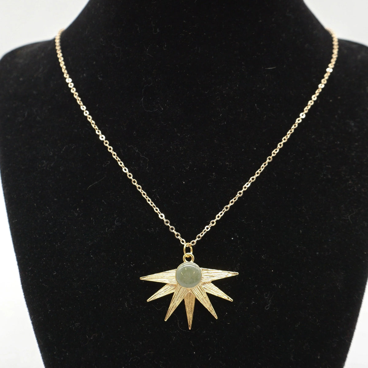 Sun Raze Pendant Necklace - Green