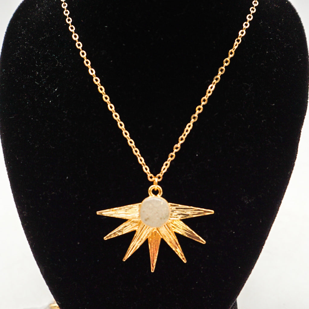 Sun Raze Necklace - Natural