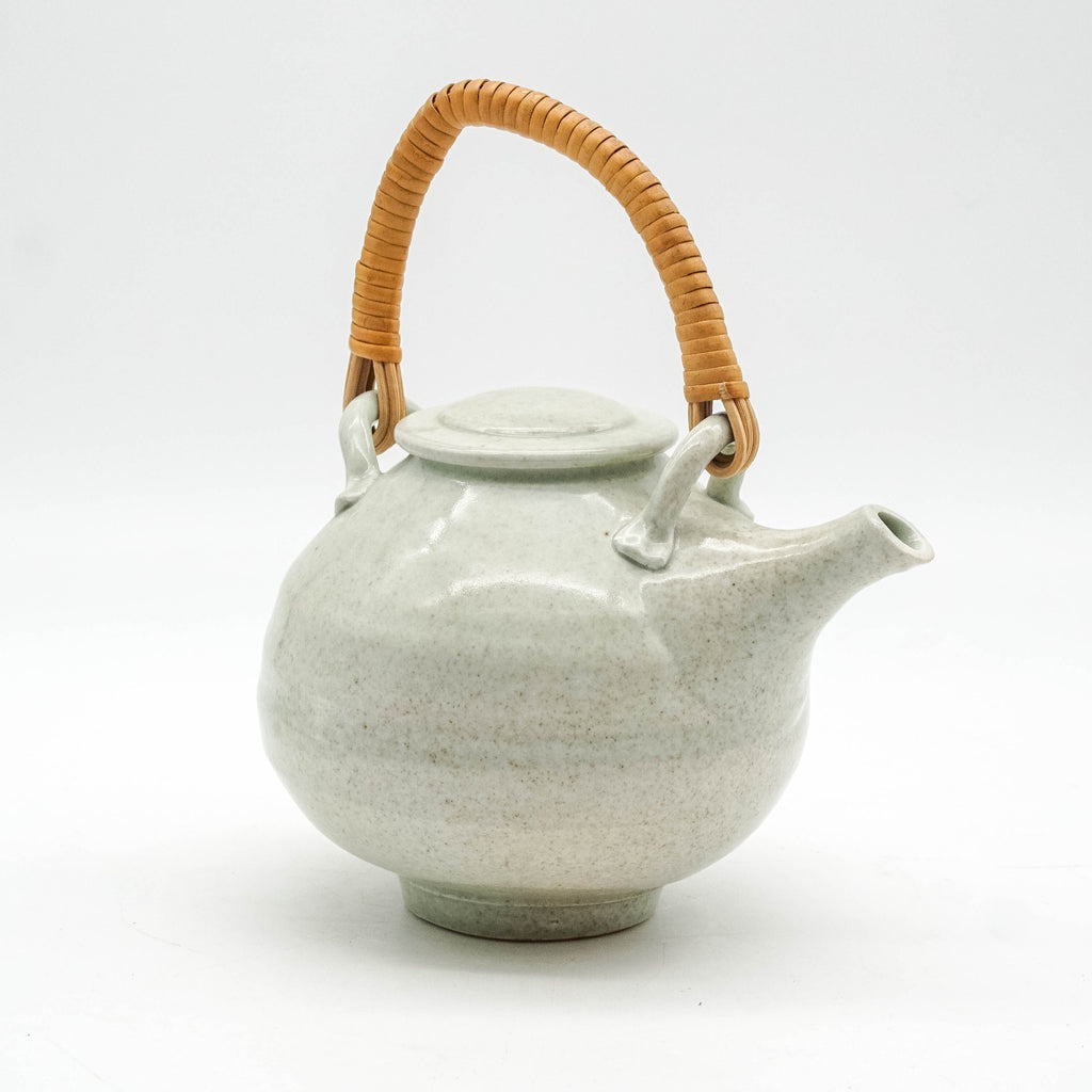 Teapot - Clary Illian